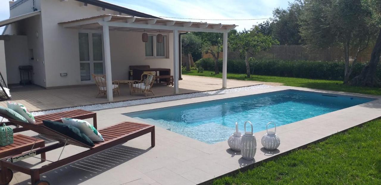 Villa Federica Con Piscina/With Pool Santa Maria Del Focallo Exteriör bild