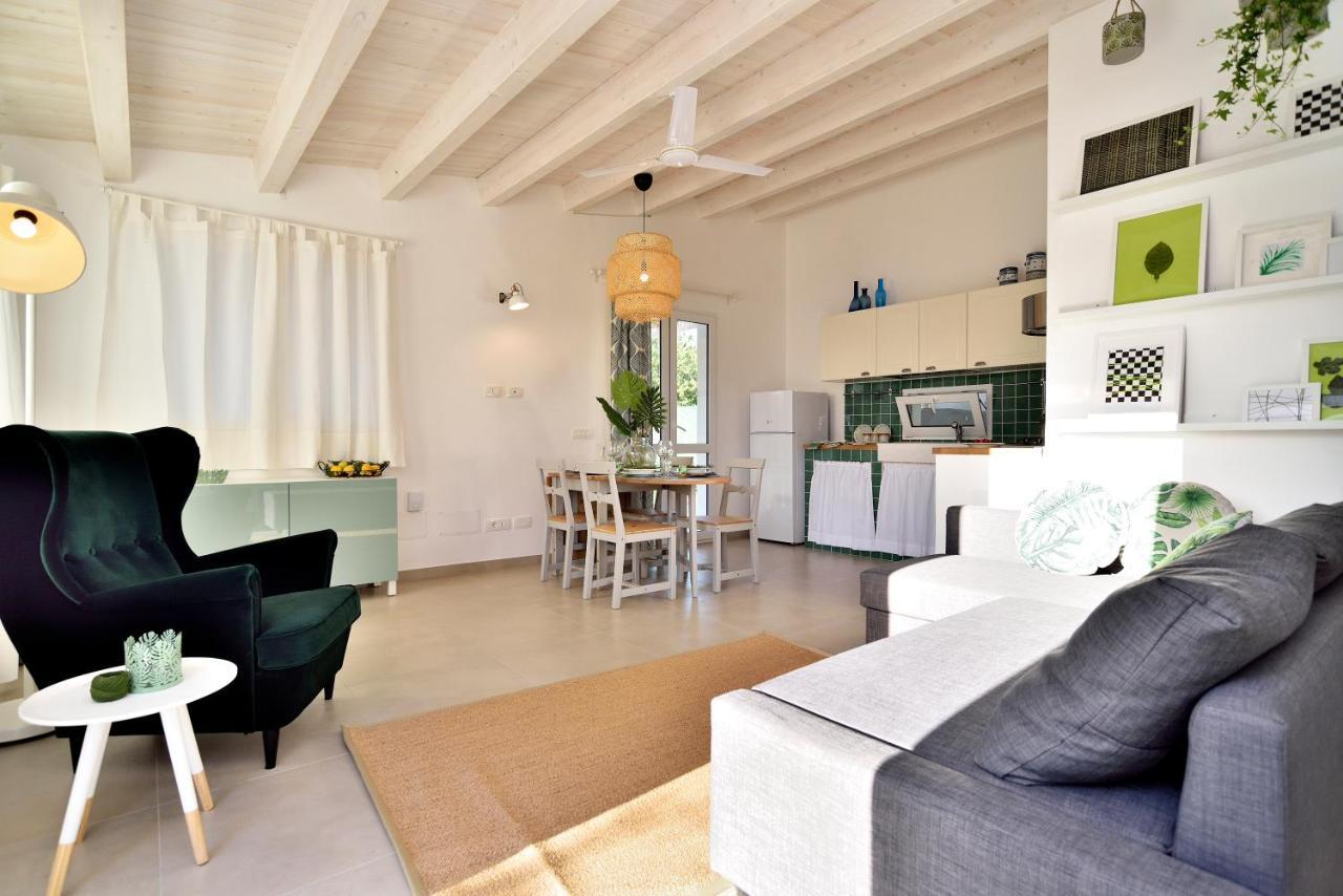 Villa Federica Con Piscina/With Pool Santa Maria Del Focallo Exteriör bild