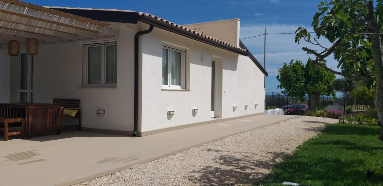 Villa Federica Con Piscina/With Pool Santa Maria Del Focallo Exteriör bild