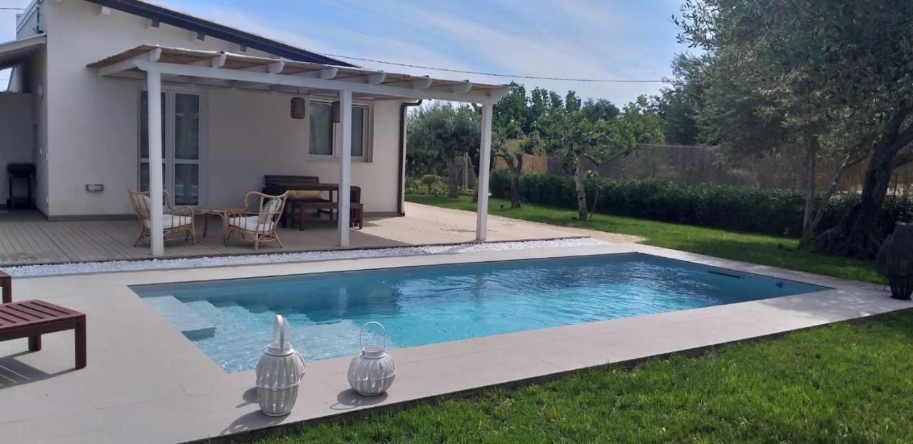 Villa Federica Con Piscina/With Pool Santa Maria Del Focallo Exteriör bild