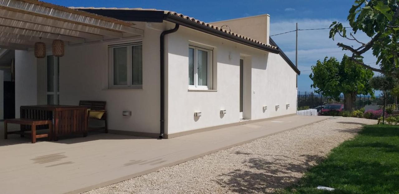 Villa Federica Con Piscina/With Pool Santa Maria Del Focallo Exteriör bild